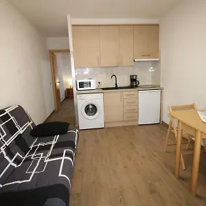  Appartement Situe A 100 M De La Espagne